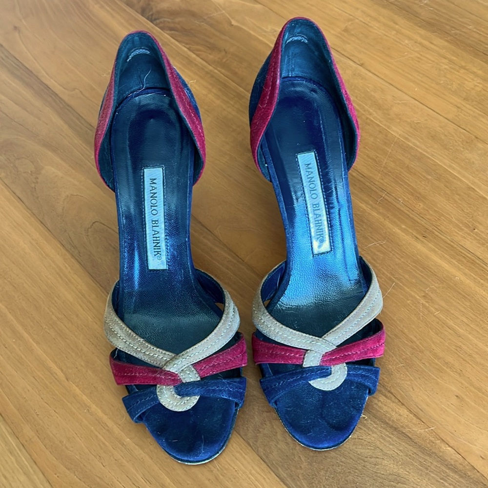 Manolo Blahnik navy suede sandals. Size 36 1/2.